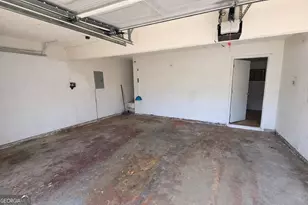 208 Nadia Ct, Locust Grove, GA 30248 - Photo 3