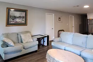 210 Bazemore Cir, Warner Robins, GA 31093 - Photo 3