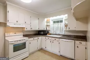 805 Cloverhurst Dr, Washington, GA 30673 - Photo 9