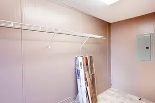 283 Third St, Colbert, GA 30628 - Photo 25