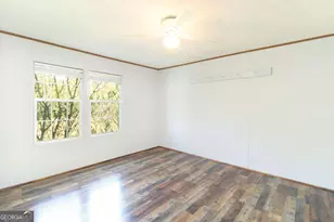 283 Third St, Colbert, GA 30628 - Photo 17