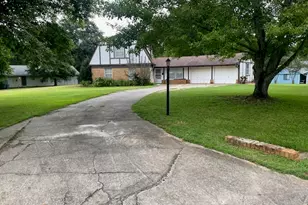 1102 Williams Ln, Elberton, GA 30635 - Photo 3