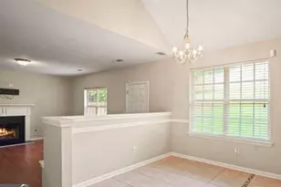 3045 Stonebridge Creek Dr, Lithonia, GA 30058 - Photo 11