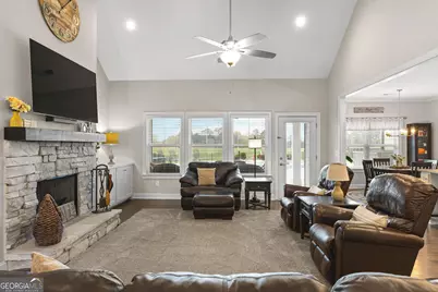 135 Graceton Farms Drive, Senoia, GA 30276 - Photo 11