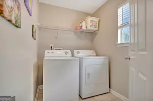 77 St Charles Pl, Sharpsburg, GA 30277 - Photo 13