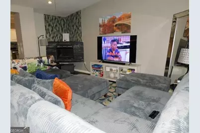 517 Greenview Avenue SE, Conyers, GA 30094 - Photo 3