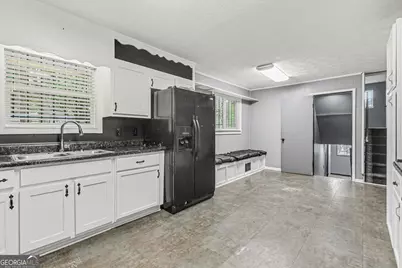 6084 Mount Zion Boulevard, Ellenwood, GA 30294 - Photo 5