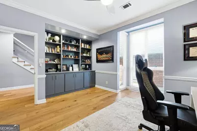 47 Willow Glen, Atlanta, GA 30342 - Photo 17