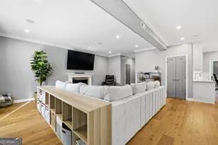 47 Willow Glen, Atlanta, GA 30342 - Photo 27