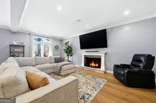 47 Willow Glen, Atlanta, GA 30342 - Photo 29