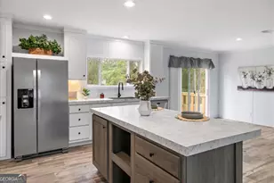 143 Lisa Ln, Hortense, GA 31543 - Photo 5