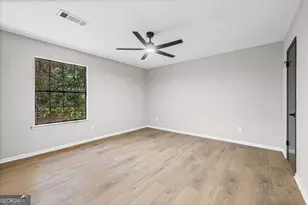 7823 Chase Woods Dr, Jonesboro, GA 30236 - Photo 17