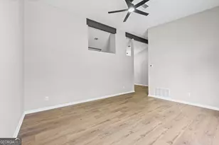 7823 Chase Woods Dr, Jonesboro, GA 30236 - Photo 5