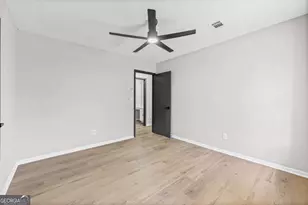 7823 Chase Woods Dr, Jonesboro, GA 30236 - Photo 23