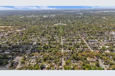712 E 37th Street, Savannah, GA 31401 - Photo 35