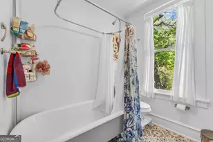 712 E 37th St, Savannah, GA 31401 - Photo 29