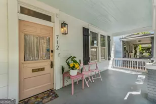 712 E 37th St, Savannah, GA 31401 - Photo 5