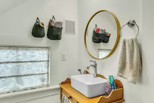 712 E 37th St, Savannah, GA 31401 - Photo 23