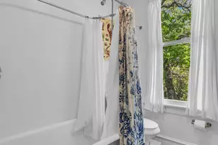 712 E 37th St, Savannah, GA 31401 - Photo 29