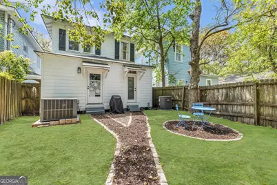 712 E 37th Street, Savannah, GA 31401 - Photo 33