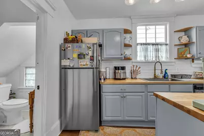 712 E 37th Street, Savannah, GA 31401 - Photo 13
