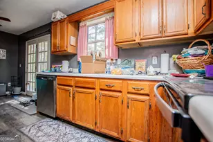 1227 Horsley Mill Rd, Carrollton, GA 30116 - Photo 19