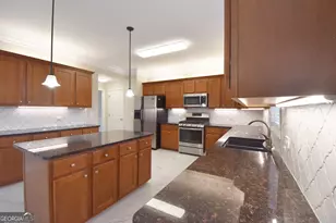 125 Centennial Dr, Peachtree City, GA 30269 - Photo 9