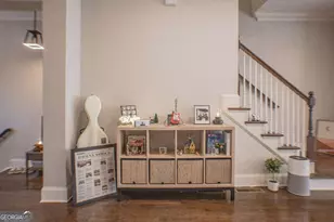 546 Sarabrook Pl, Sandy Springs, GA 30342 - Photo 5