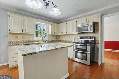 2072 Perrin Drive, Lawrenceville, GA 30043 - Photo 9