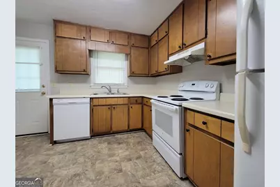 14 Candlewood Terrace #2, Winder, GA 30680 - Photo 3