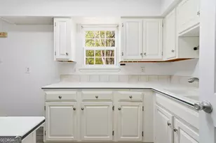 393 Promenade Ct SW, Marietta, GA 30064 - Photo 13