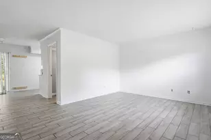 393 Promenade Ct SW, Marietta, GA 30064 - Photo 3