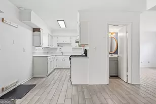 393 Promenade Ct SW, Marietta, GA 30064 - Photo 9