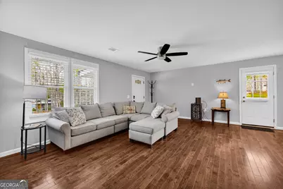 455 Lake View Drive, Lavonia, GA 30553 - Photo 11