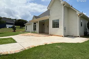 80 Drew Cir, Winder, GA 30680 - Photo 9