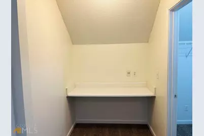 4037 Ravenwood Court, Union City, GA 30291 - Photo 21