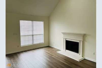 4037 Ravenwood Court, Union City, GA 30291 - Photo 9