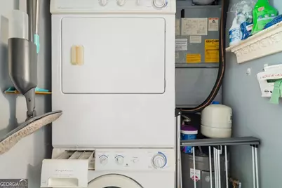 2023 Oakview Road SE #C-314, Atlanta, GA 30317 - Photo 13