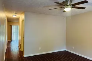 140 Summerwood Dr, Fairburn, GA 30213 - Photo 3