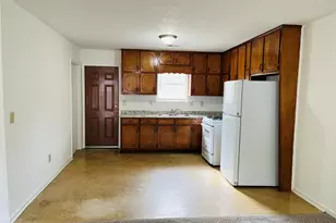 814 Tinsley Street E, Griffin, GA 30223 - Photo 3