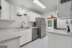 62 Stornoway Dr, Clayton, GA 30525 - Photo 17