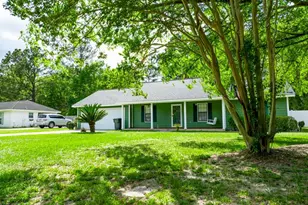 565 S Oaks Courts, Waycross, GA 31503 - Photo 3