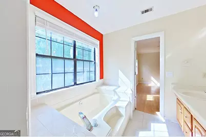 565 S Oaks Courts, Waycross, GA 31503 - Photo 17