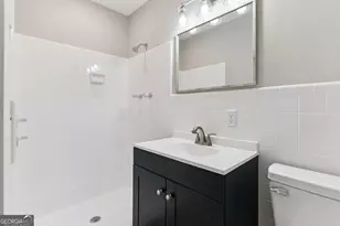 147 Greenwood St, Jesup, GA 31545 - Photo 17