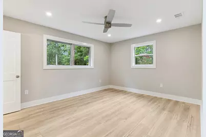 147 Greenwood Street, Jesup, GA 31545 - Photo 15