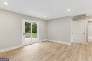 147 Greenwood St, Jesup, GA 31545 - Photo 5