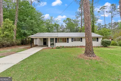 147 Greenwood Street, Jesup, GA 31545 - Photo 1