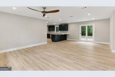 147 Greenwood Street, Jesup, GA 31545 - Photo 3