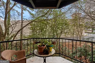 2840 Peachtree Rd NE, Atlanta, GA 30305 - Photo 13