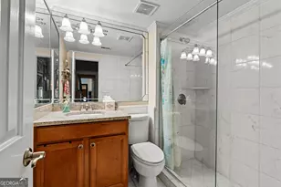 2840 Peachtree Rd NE, Atlanta, GA 30305 - Photo 17